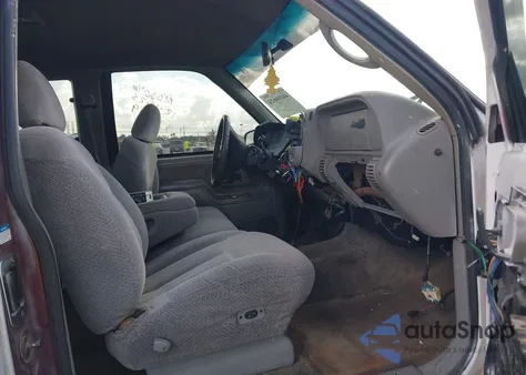 1998 Chevrolet K1500 Fleetside z USA, uszkodzony, nr VIN 2GCEK19R6W1186017